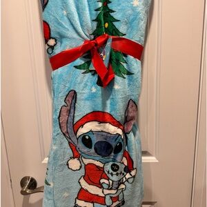 Stitch Christmas Throw
